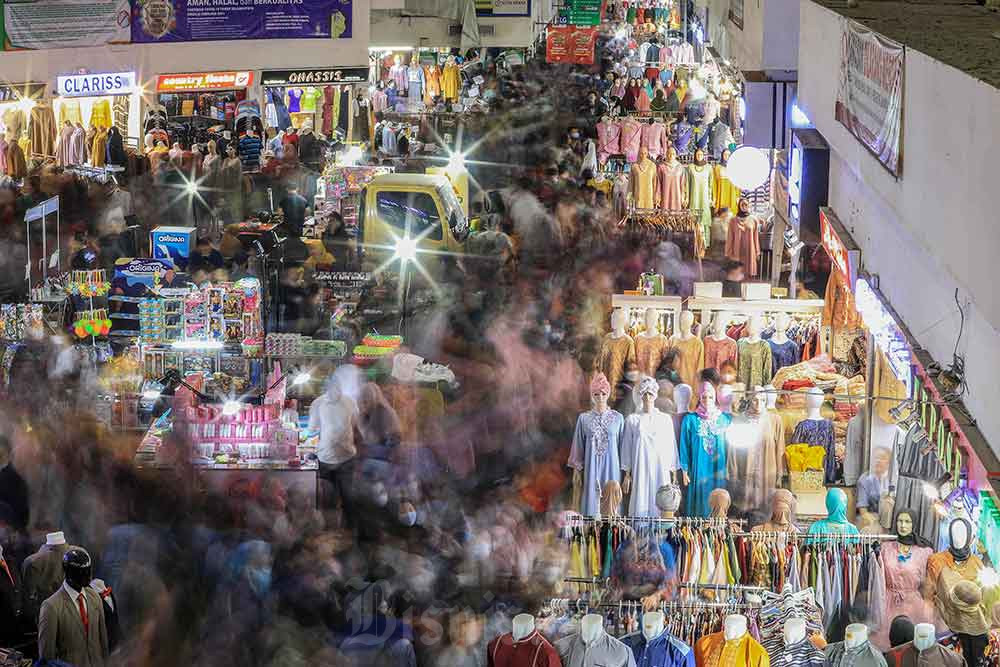  Indef Wanti-wanti Daya Beli Masyarakat Turun Akibat Tarif 19% Trump