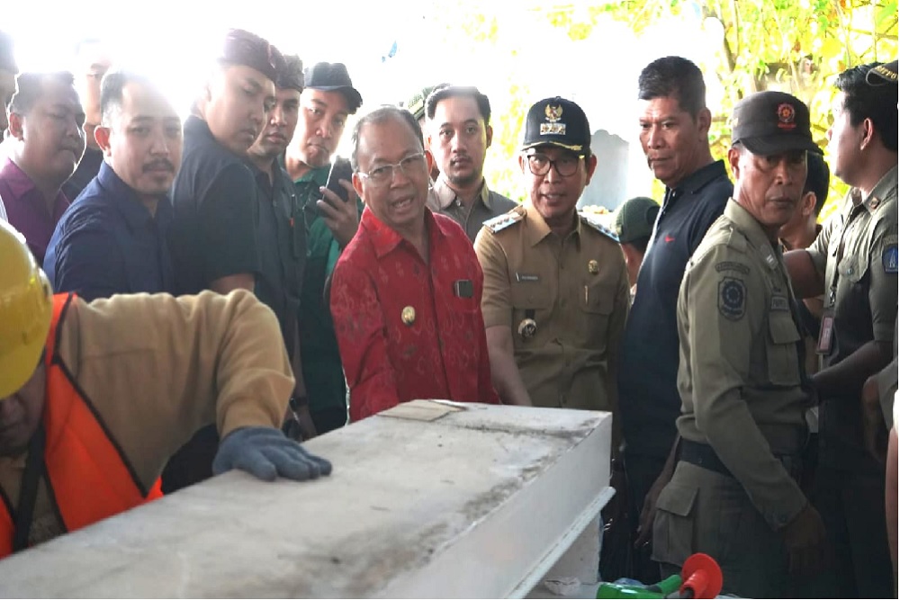  Wayan Koster Ungkap Proses Pembongkaran Vila Ilegal di Pantai Bingin yang Pakai Lahan Pemda