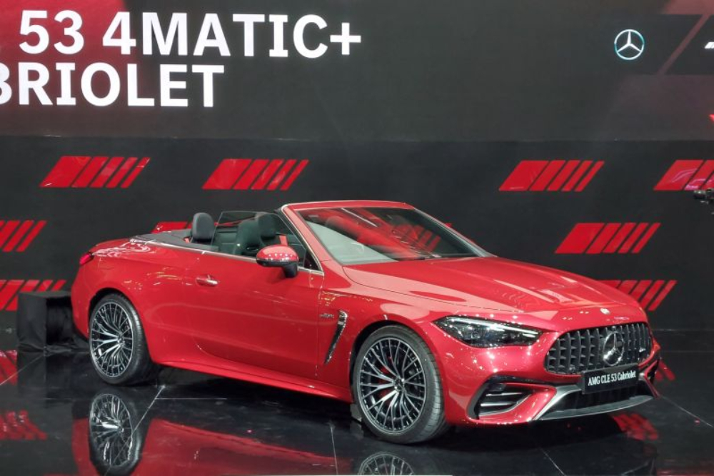  GIIAS 2025: Mercedes AMG CLE 53 Cabriolet Resmi Dirilis