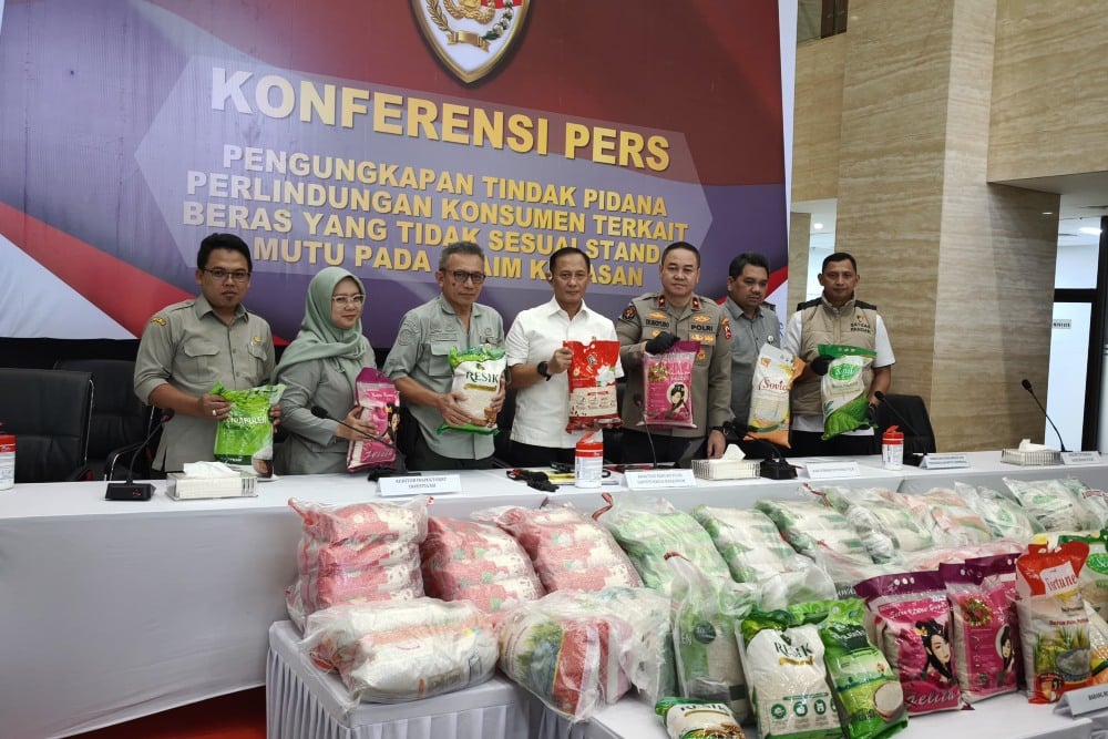 Bareskrim Tingkatkan Status Kasus Beras Oplosan dari 3 Produsen ke Penyidikan