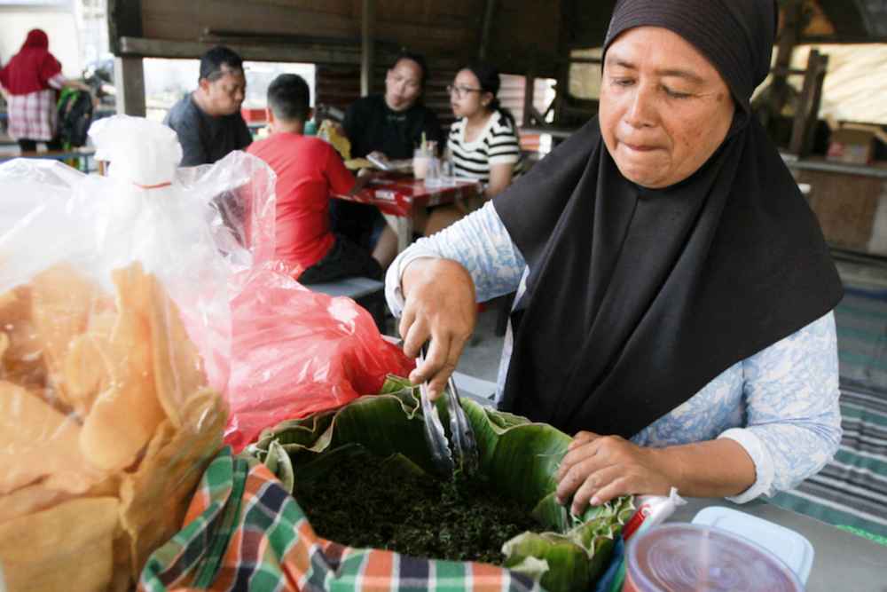  DPRD Kota Surabaya Dorong Pemkot Berdayakan UMKM Kuliner Semanggi