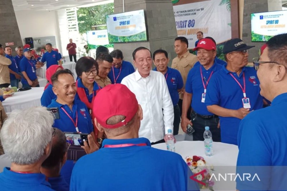 Jokowi Curhat Soal Dituduh Ijazah Palsu Saat Hadiri Reuni Fakultas Kehutanan UGM
