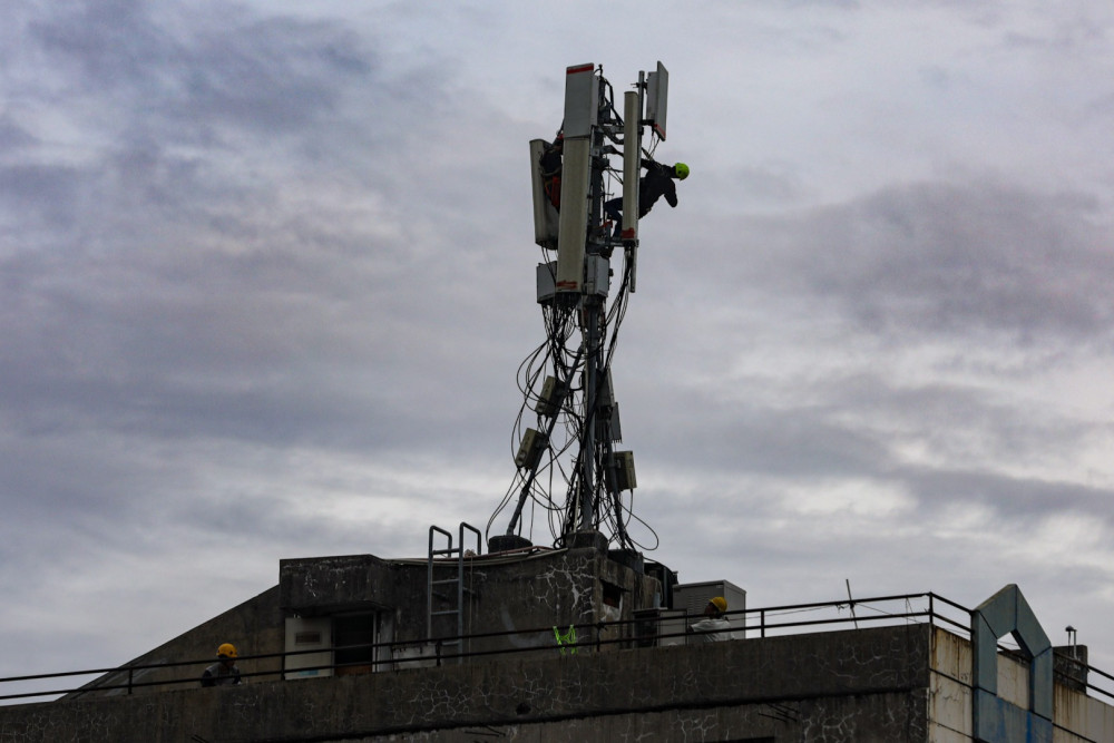 Lelang Spektrum Frekuensi 1,4 GHz Dibuka, Komdigi Bagi jadi 15 Zona 3 Regional