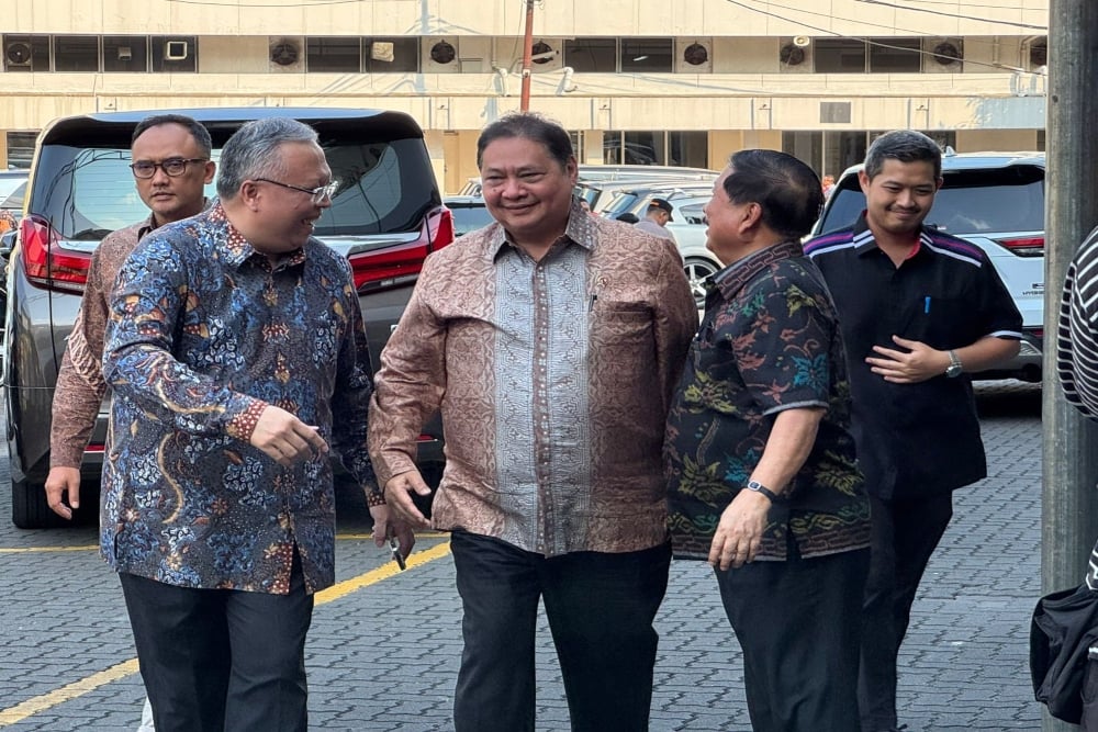 Wapres Gibran dan Menko Airlangga Melayat ke Rumah Duka Kwik Kian Gie