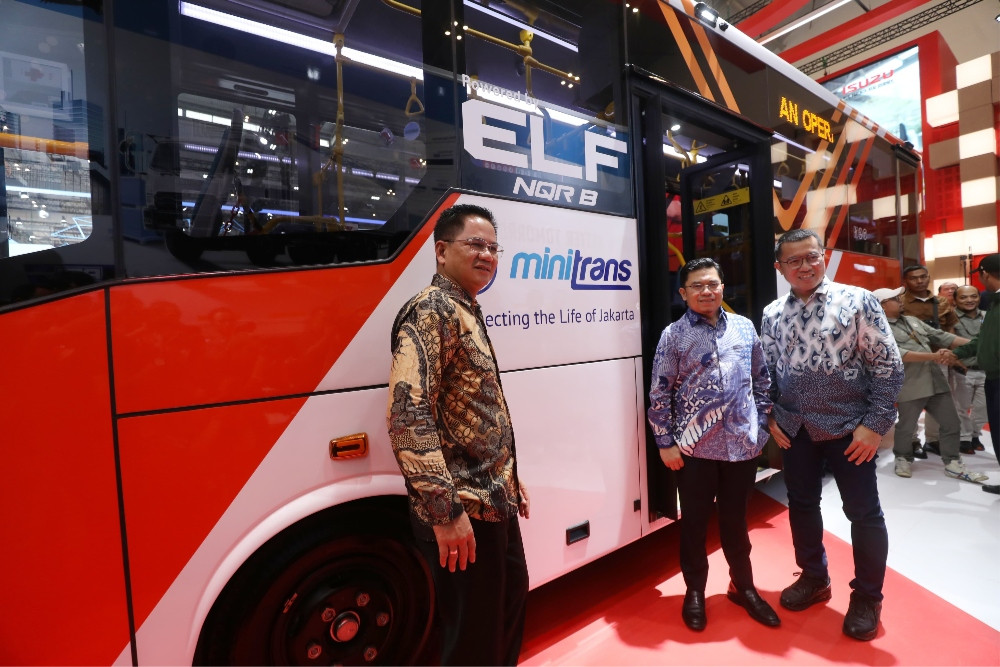  Sebanyak 53 Unit Isuzu Elf Perkuat Armada Minitrans Transjakarta