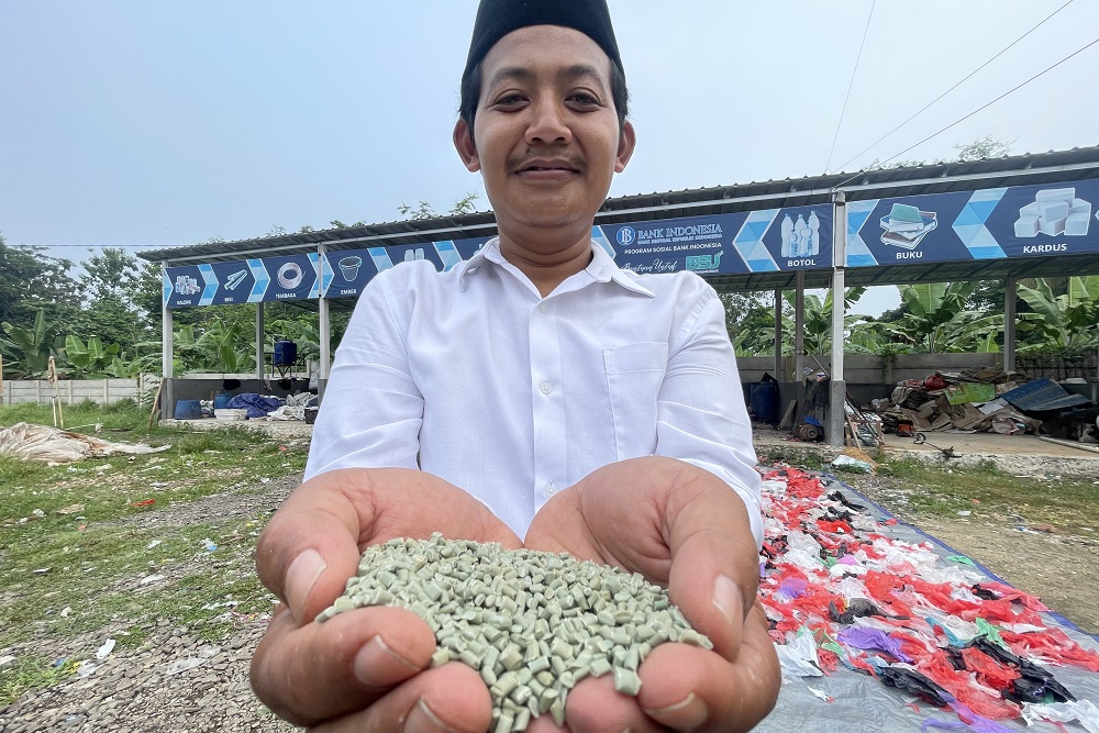  Jelajah Pesantren: Pondok Pesantren Nur El Falah Sukses Sulap Sampah Jadi Rupiah