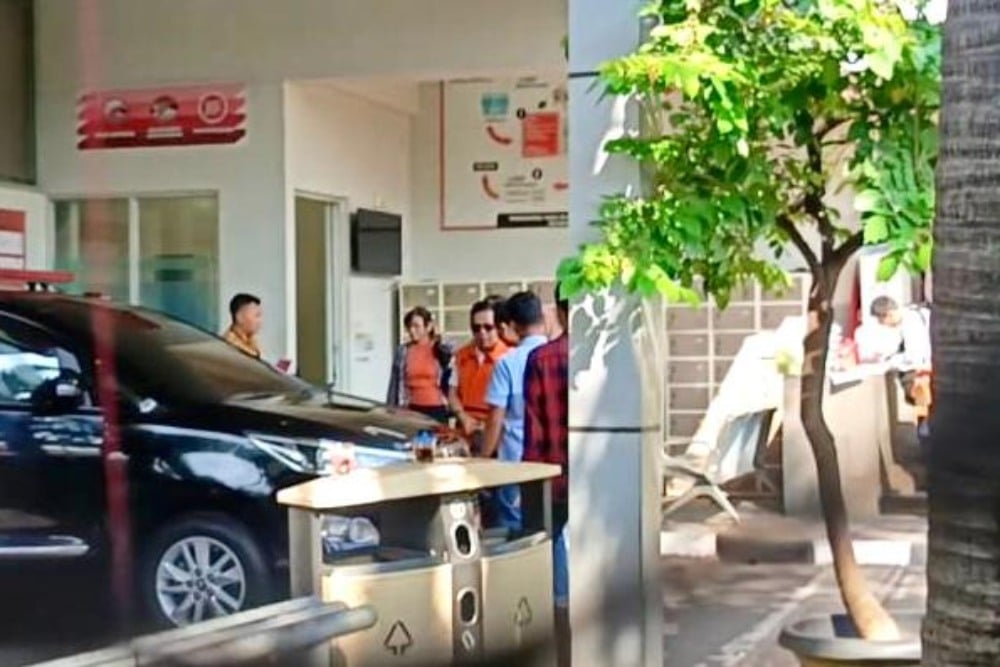 Penampakan Hasto Keluar Rutan KPK Pakai Rompi Oranye Usai Dapat Amnesti dari Prabowo