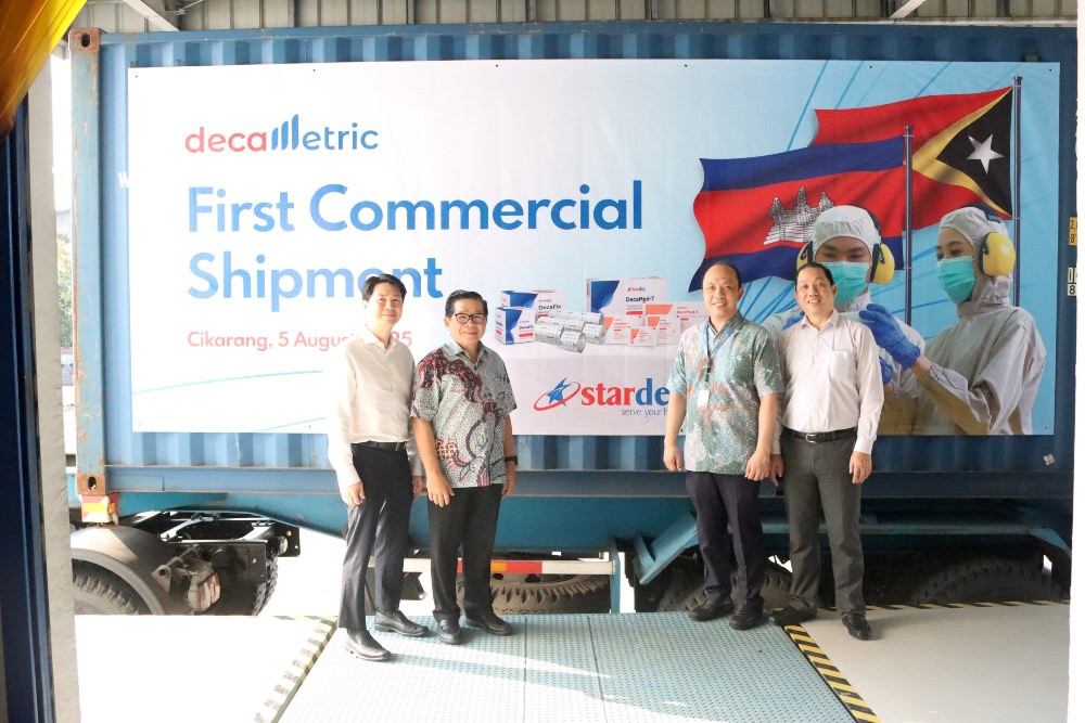 PT Medela Potentia Tbk (MDLA) melalui entitas anak PT Deca Metric Medica (DMM), melakukan ekspor perdana produk alat kesehatan ke Kamboja dan Timor Leste, pada Selasa (5/8/2025).