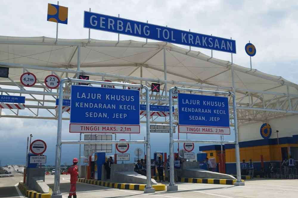 Gerbang Tol Kraksaan bagian dari jalan tol Probolinggo-Banyuwangi yang akan dioperasikan fungsional pada 21 Desember 2024-5 Januari 2025/Bisnis-Muhammad Ridwan