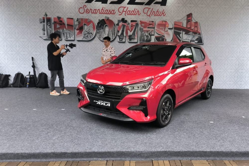 Penjualan LCGC Ambles 40% Juli 2025, Sigra Masih Memimpin