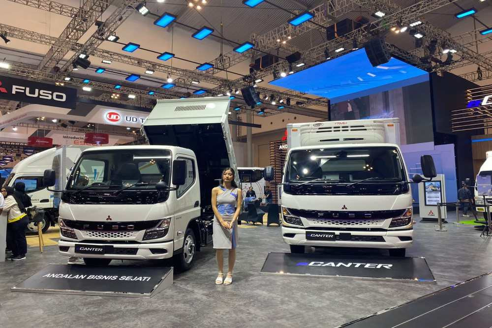 Fuso Masih Rajai Pasar Truk Meski Penjualan Anjlok