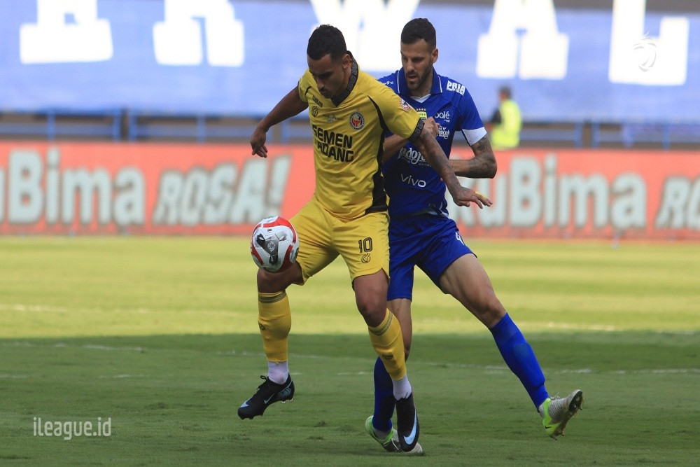 Manajemen Kabau Sirah mengumumkan harga tiket laga kandang Semen Padang FC di ajang BRI Super League 2025-2026, harganya naik dibandingkan musim lalu. / ILeague