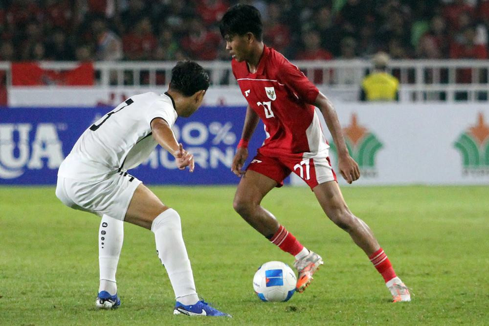 Pemain timnas Indonesia U17, Rafi Rasyiq (kanan). Timnas Indonesia akan menghadapi Mali dalam laga terakhir Piala Kemerdekaan 2025. Prediksi Skor Indonesia vs Mali U17 18 Agustus, Susunan Pemain, H2H, Preview/Antara