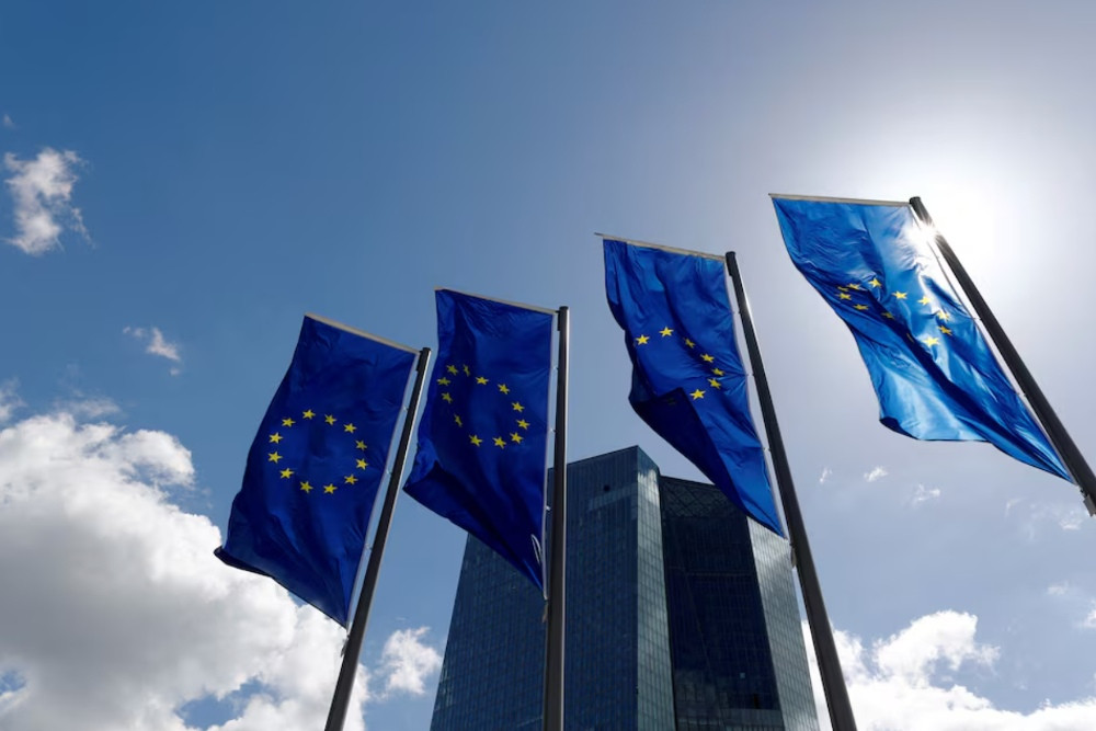 ECB Siaga Perlambatan Ekonomi Berpotensi Tahan Suku Bunga Lagi