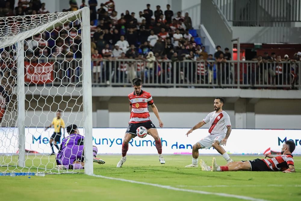 Tim Madura United akan menjamu Persita Tangerang pada pekan ketiga Super League. Prediksi Skor Madura United vs Persita 24 Agustus, Susunan Pemain, H2H./Antara
