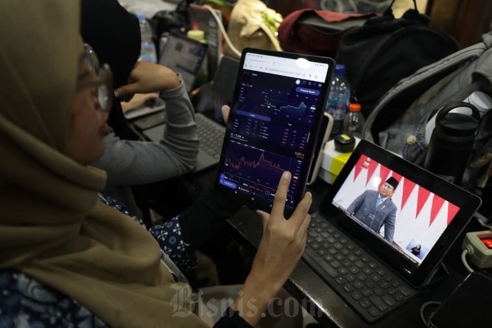 Obligasi Kupon Murah Sasar Konglomerat, IHSG Jeblok Tertekan Saham BBCA, AMMN, hingga PANI