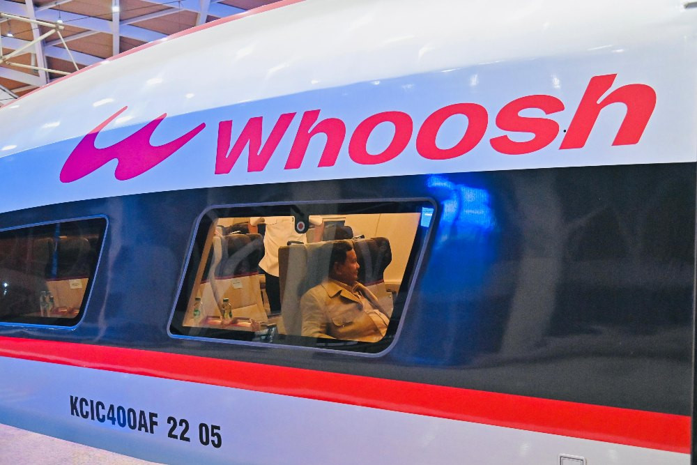 Bola Panas Utang Kereta Cepat, dari Jokowi ke Prabowo