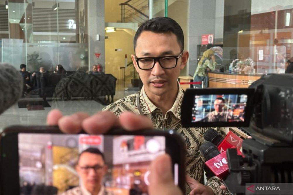 KPK Geber Pemeriksaan Saksi Kasus Dugaan Korupsi Pengadaan Iklan di Bank BJB (BJBR)