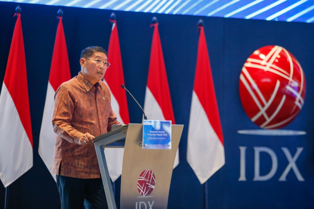 Kepala Eksekutif Pengawas Pasar Modal, Keuangan Derivatif, dan Bursa Karbon OJK Inarno Djajadi./Bisnis/Himawan L. Nugraha