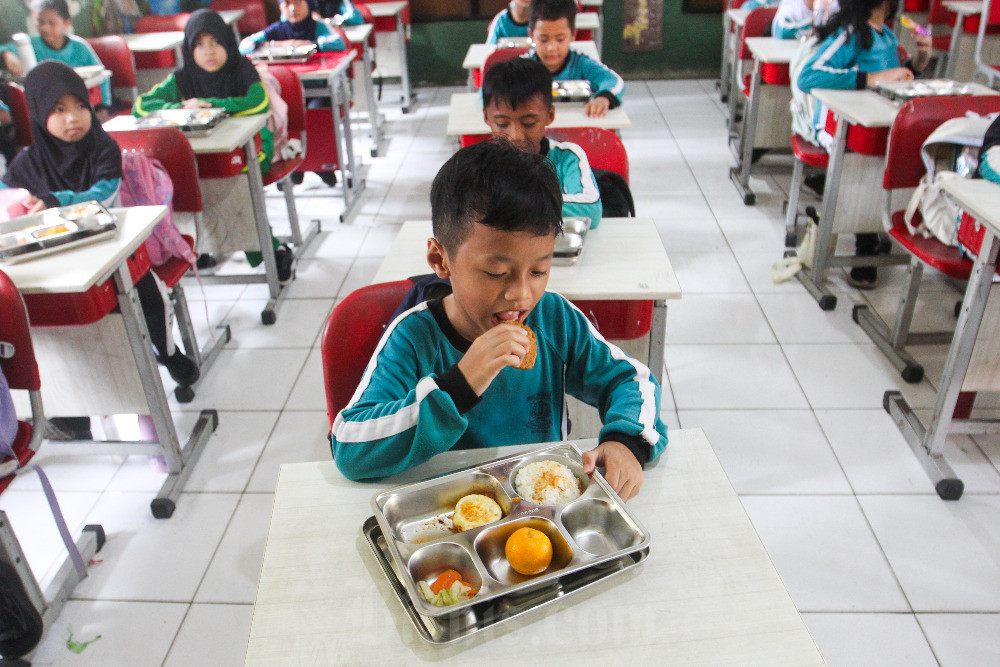 Tinjau Yahukimo, Gibran Minta MBG Diprioritaskan ke Daerah Terpencil? — INDONESIA — ERYU PROJECT