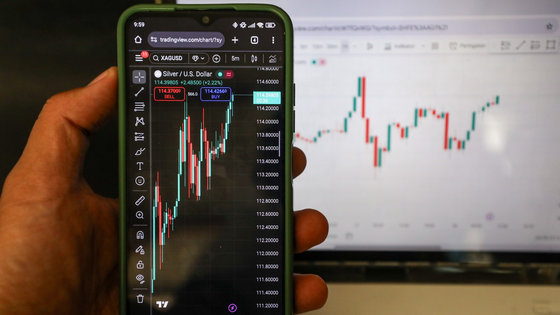 Impor Perak China Capai Rekor, Apakah Harga Perak Akan Melonjak?