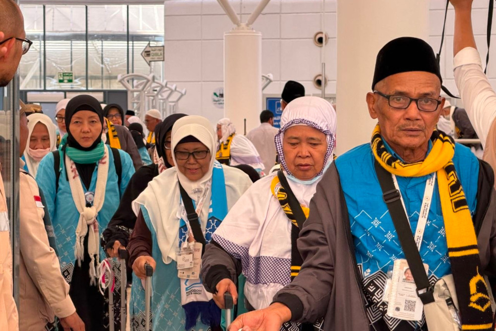 Gelombang Pertama Jemaah Haji Cirebon Mendarat di Kertajati