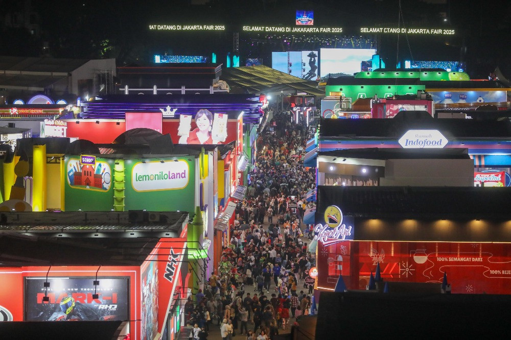 Rute Angkutan Umum ke Jakarta Fair 2026: KRL, Transjakarta, MRT, LRT