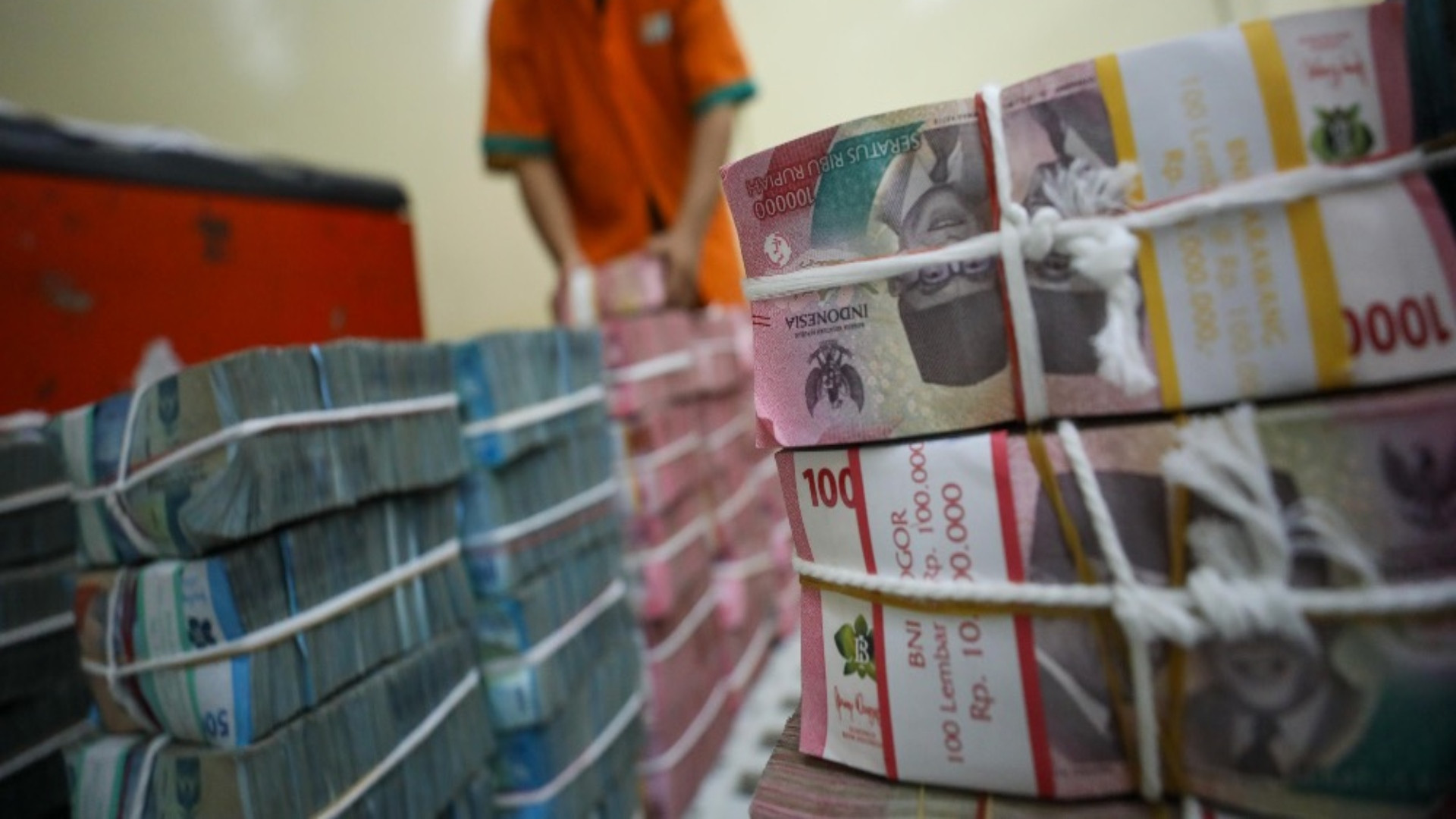 Polemik Perlindungan Hukum Pembeli Obligasi Danantara: Celah Pengampunan Pajak atau Instrumen Investasi Sah?