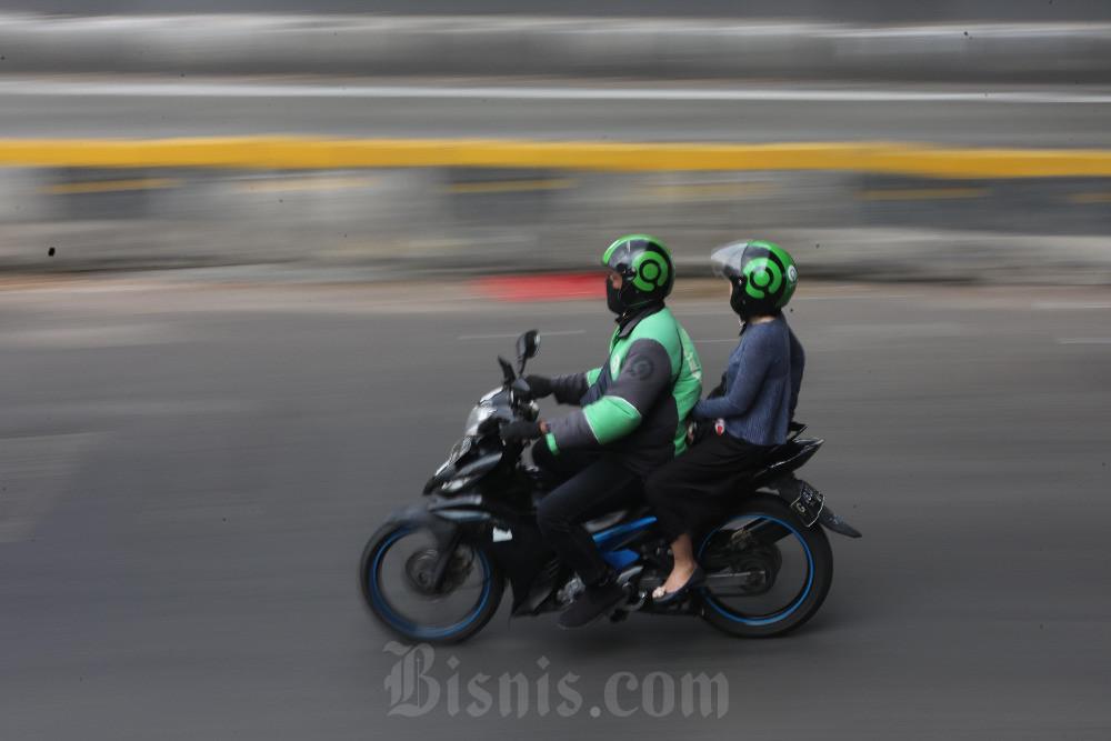 Biaya Komisi Gojek-Grab 8% Berlaku, Driver Ojol Mengaku Bingung
