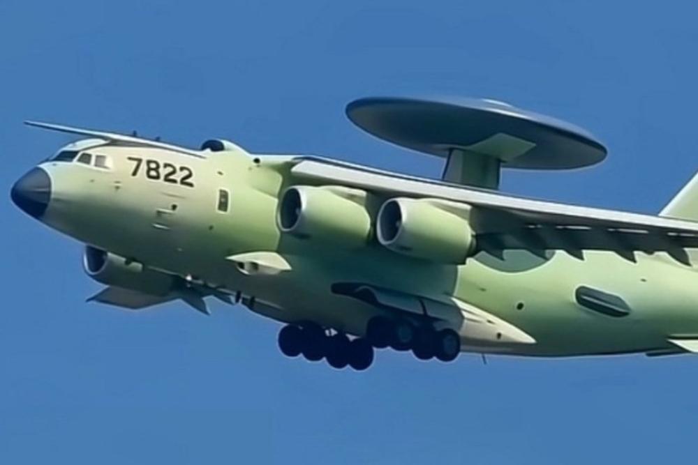 China Uji Pesawat Tempur KJ-3000, Pentagon Ketar-Ketir