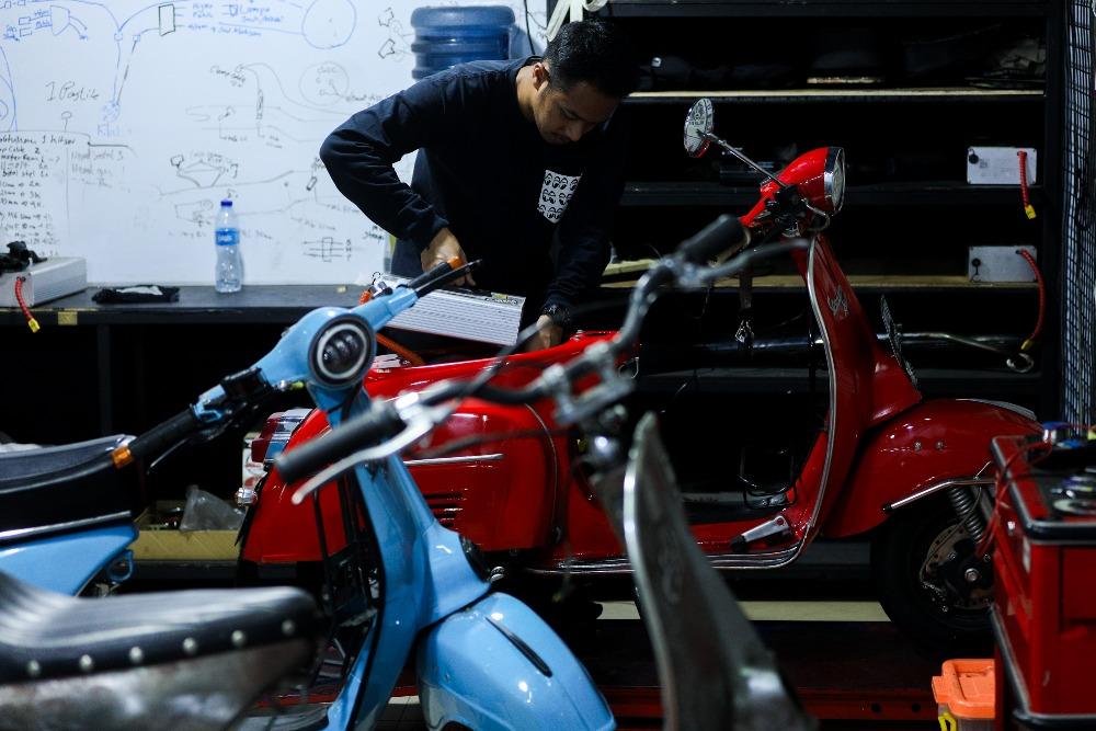 Segudang Tantangan Muluskan Program Konversi Motor Listrik