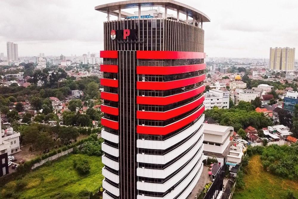 KPK Tahan Eks Sekjen MPR Ma'ruf Cahyono Ditahan KPK di Kasus Gratifikasi