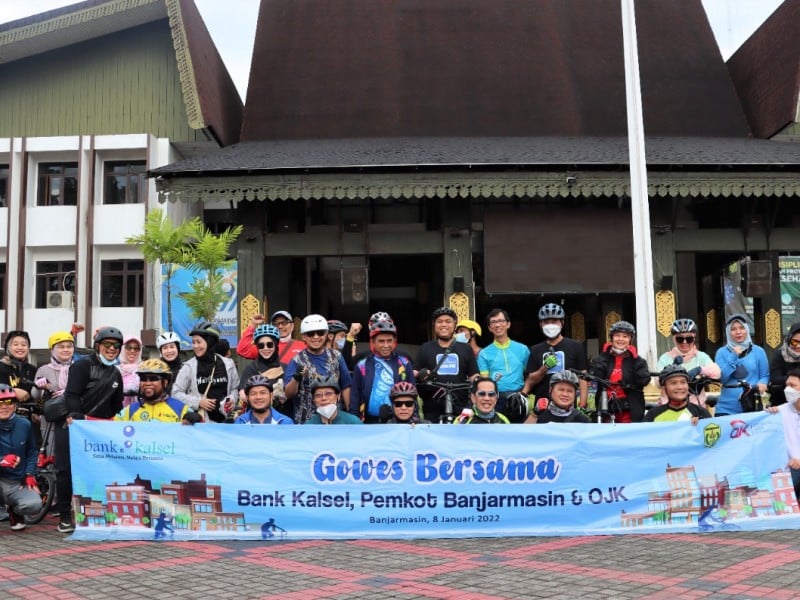 Perkuat Sinergi Untuk Daerah, Bank Kalsel Ajak Pemko Banjarmasin & OJK Gowes Bareng