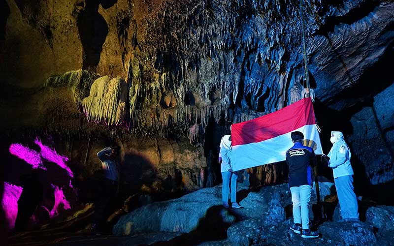 Foto-Foto Kemeriahan HUT Ke-75 RI di Tengah Pandemi