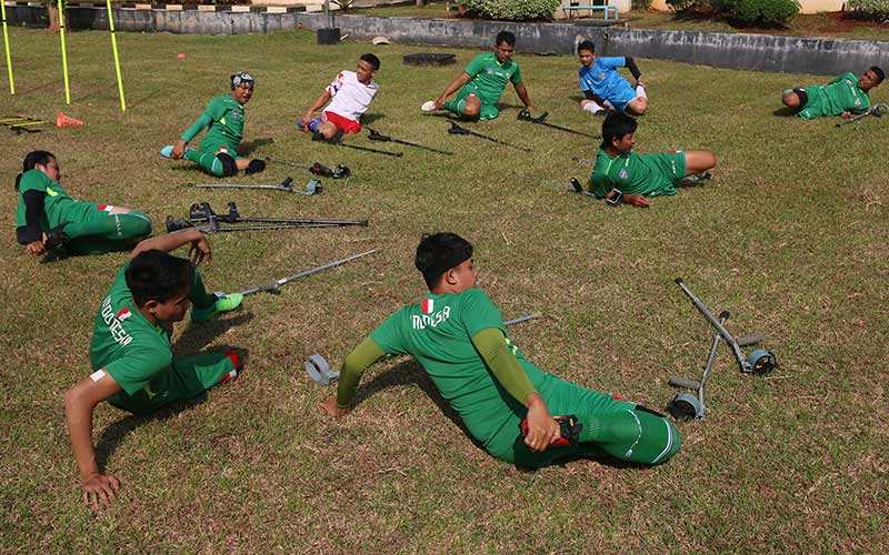 Foto-Foto Tim Nasional Garuda INAF Berlatih Menembus Keterbatasan 