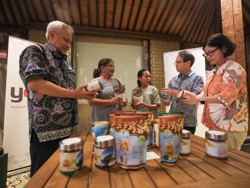 Sebungkus Mimpi dari Kacang Mete KameKu