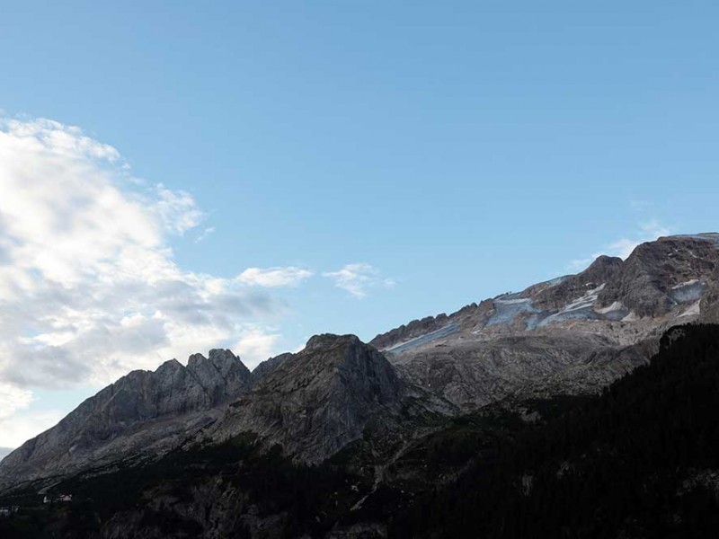 Foto-Foto Pegunungan Alpen Setelah Runtuhnya Glester Es