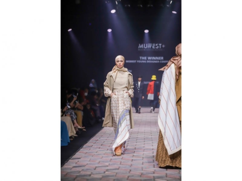 Didukung Penuh oleh 6 Kementerian, BUMN, Pemda & Instansi Swasta MUFFEST+ 2022 Resmi Digelar Selama 3 Hari dengan Menghadirkan Fashion Show, Trade Expo, Hingga Gerakan Sarung is My New Style