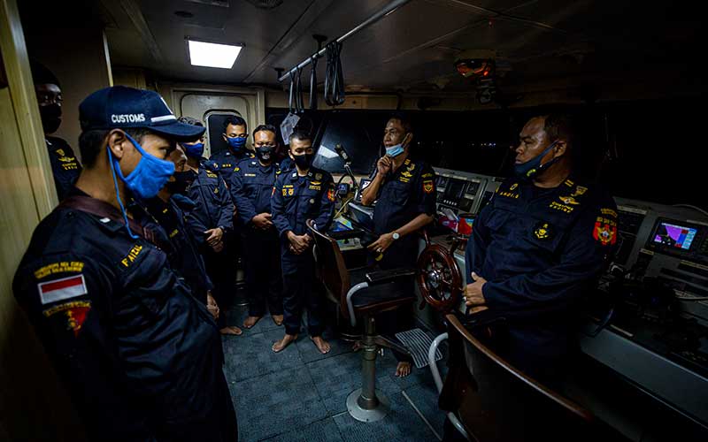 Foto-Foto Patroli Laut Bea Dan Cukai Melawan Kejahatan Fiskal