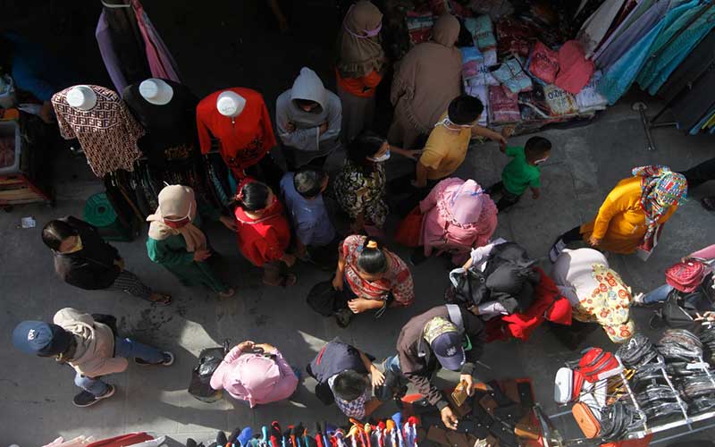 BERITA FOTO : H-7 Lebaran, Pasar Tanah Abang Kembali Ramai