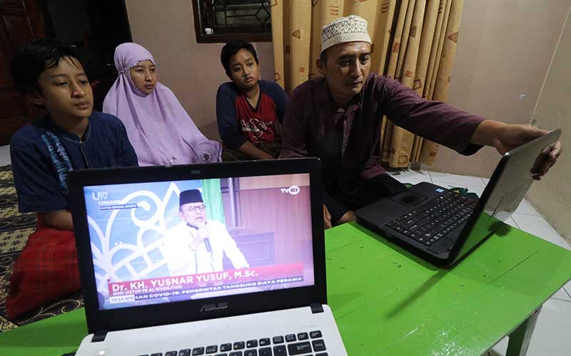 BERITA FOTO : Pandemi Covid-19 Tidak Menyurutkan Ibadah saat Ramadan