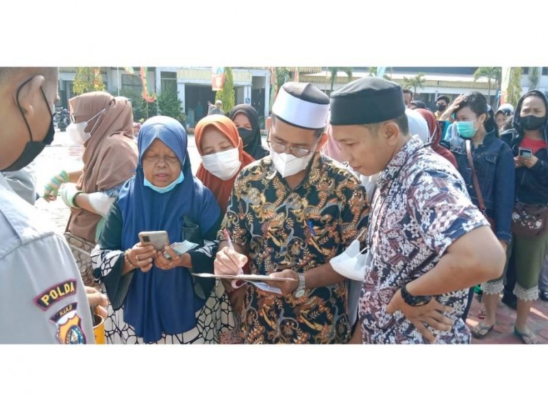 Bantu Masyarakat Jelang Idul Fitri, Apical Group Gelar Bazaar Ramadan