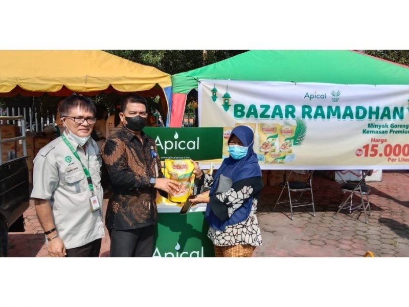 Bantu Masyarakat Jelang Idul Fitri, Apical Group Gelar Bazaar Ramadan