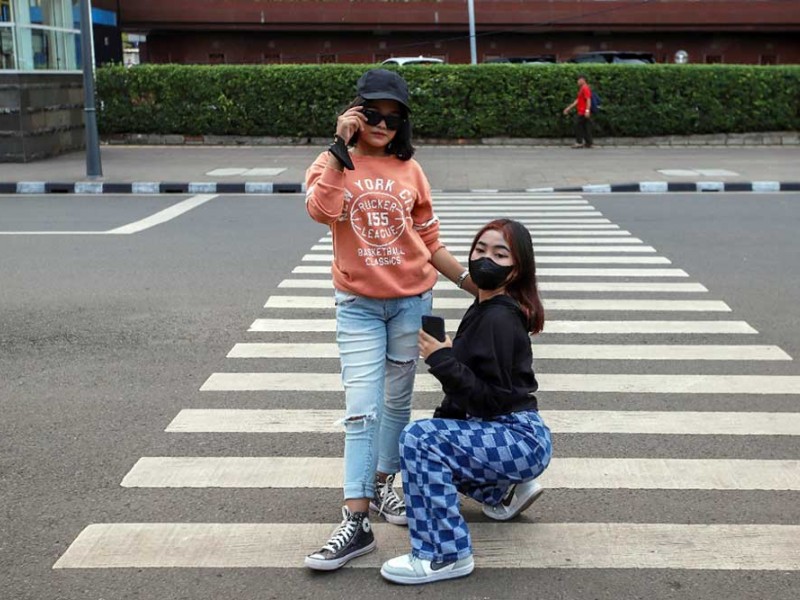 Foto-Foto Fenomena Citayam Fashion Week Yang Viral di Media Sosial