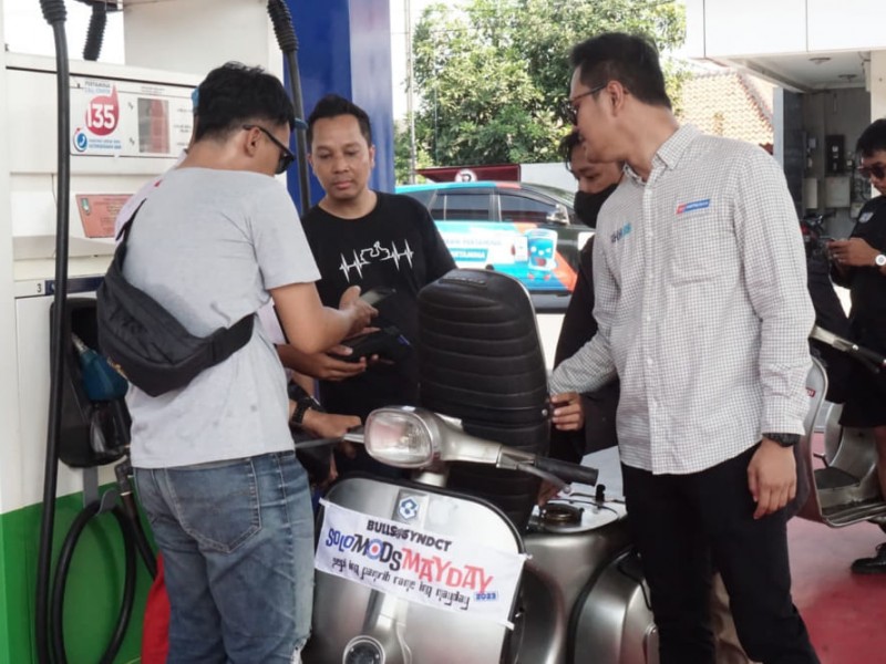 Gelar Konvoi Vespa, Pertamina Hadir Dalam MyPertamina Solo Mods Mayday 2023