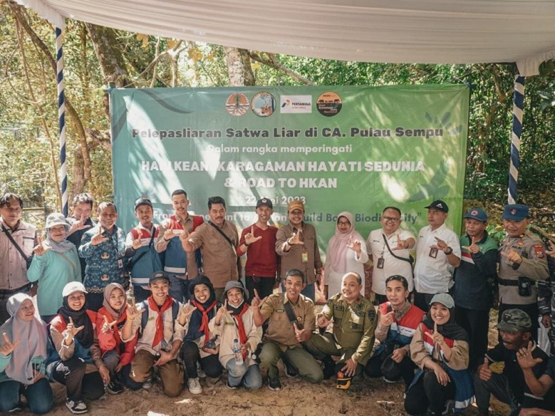 Pertamina Bersama BBKSDA Lepasliarkan Satwa di Cagar Alam Pulau Sempu