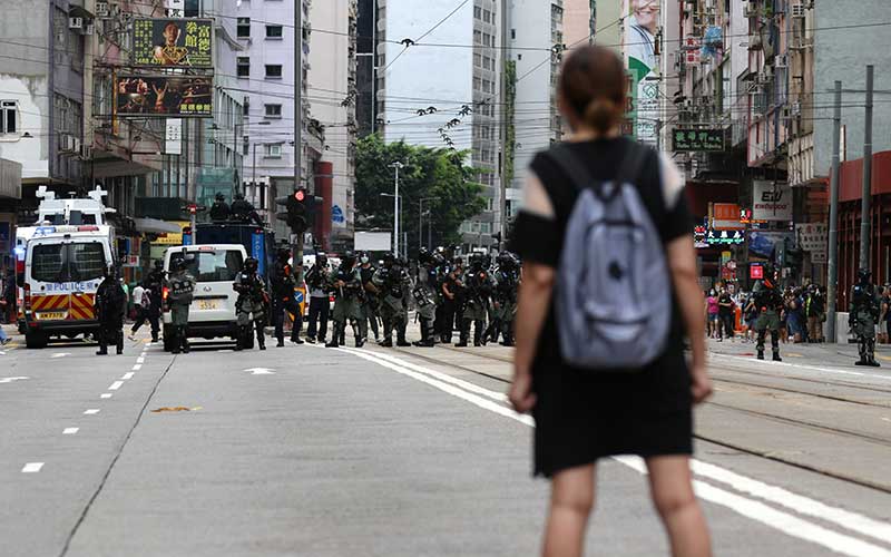 Hong Kong Kembali Memanas, Inilah Foto-Foto Bentrokan Saat Demonstrasi