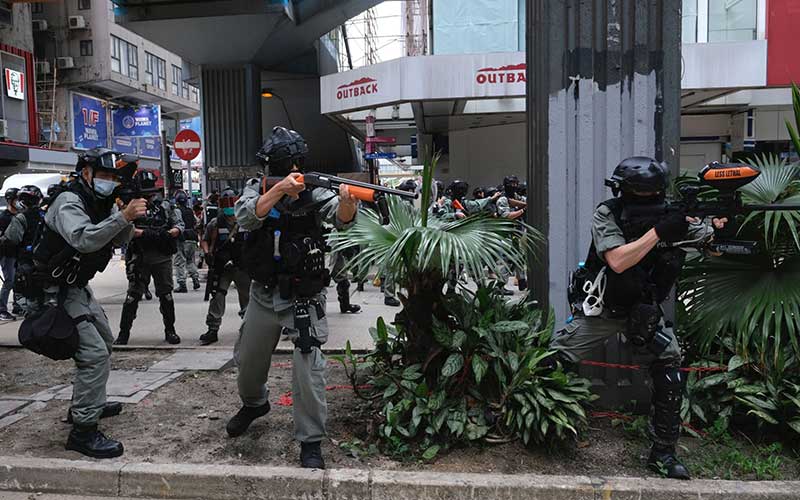 Hong Kong Kembali Memanas, Inilah Foto-Foto Bentrokan Saat Demonstrasi