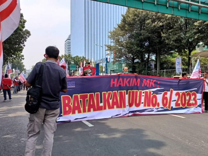 Potret Demo Buruh di Patung Kuda Hari Ini 14 September 2023