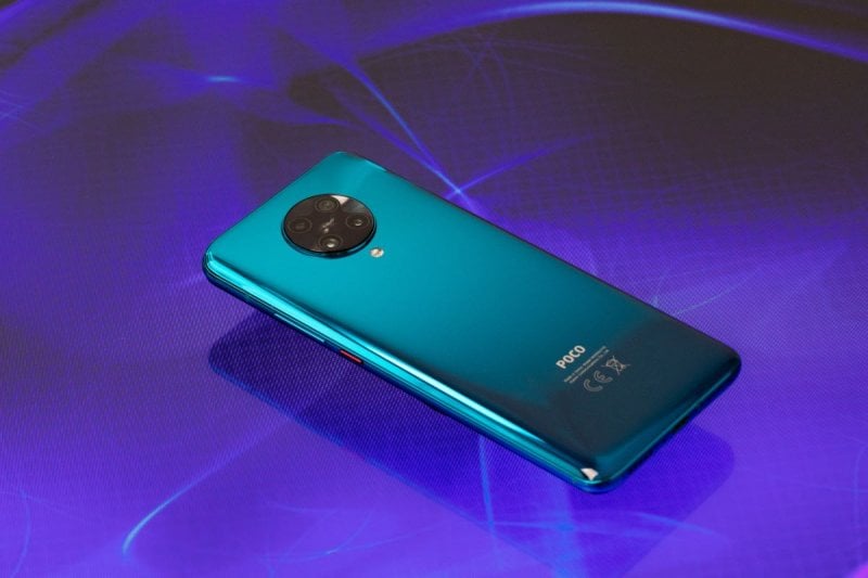 Pocophone F2 Pro. Antara